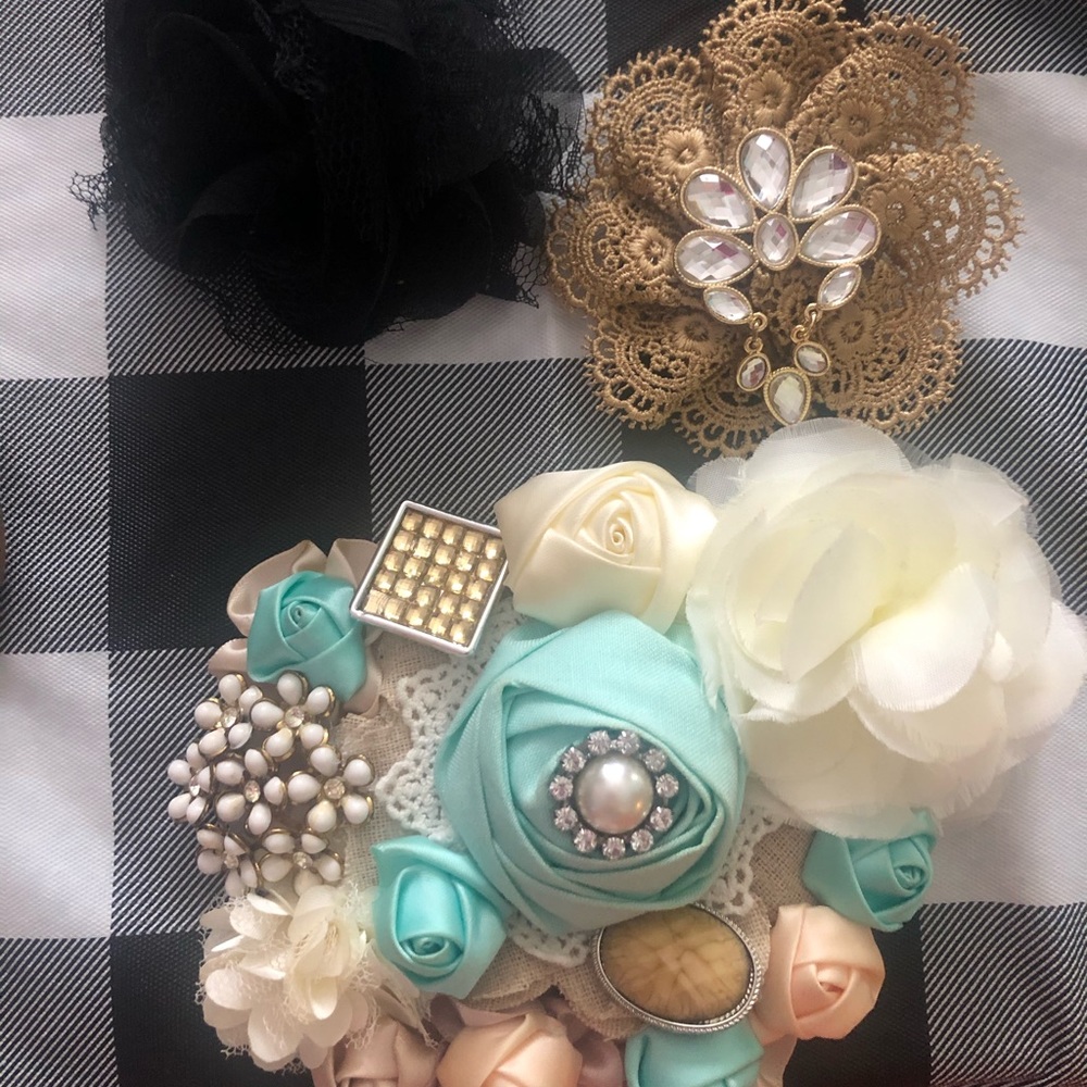 Broaches